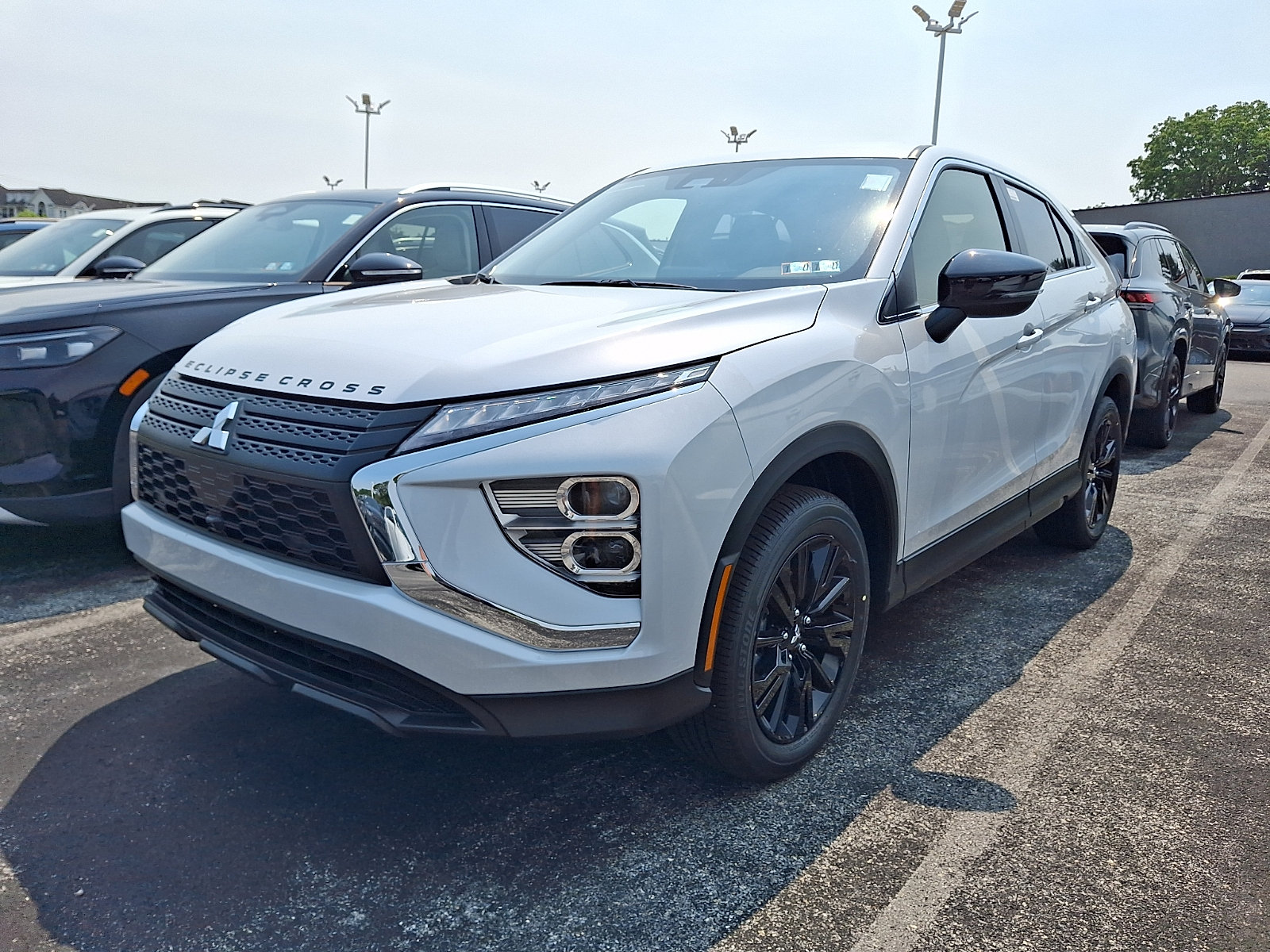 New 2026 Mitsubishi Eclipse Cross LE AWD/4WD image 3