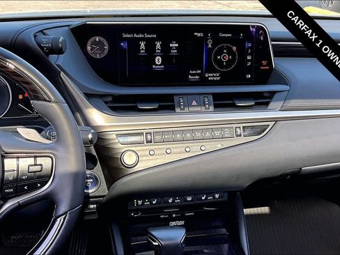 Used 2021 Lexus ES 300h w/ Accessory Package 2 FWD image 9