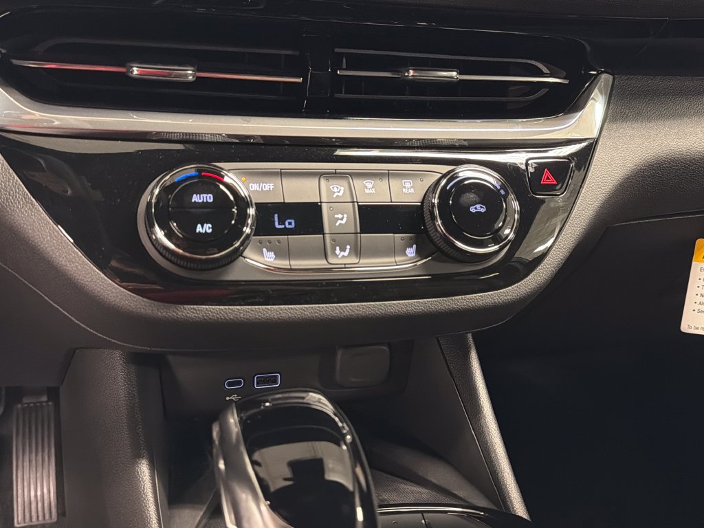 New 2026 Buick Envista Sport Touring w/ Convenience I Package FWD image 39