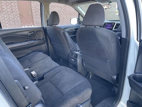 Used 2018 Honda Pilot EX image 30