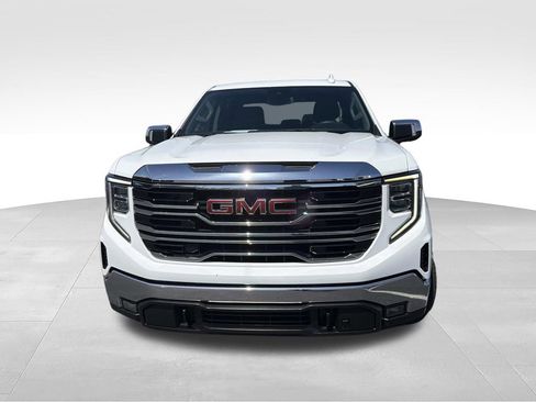Used 2022 GMC Sierra 1500 SLT w/ SLT Convenience Package AWD/4WD image 8