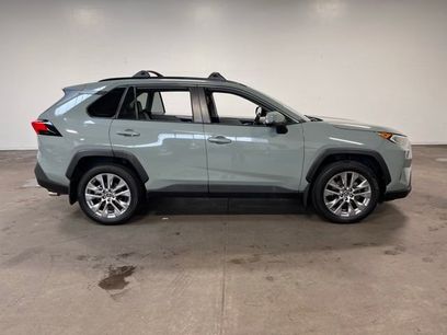 Used 2019 Toyota RAV4 XLE Premium w/ Carpet Mat Package