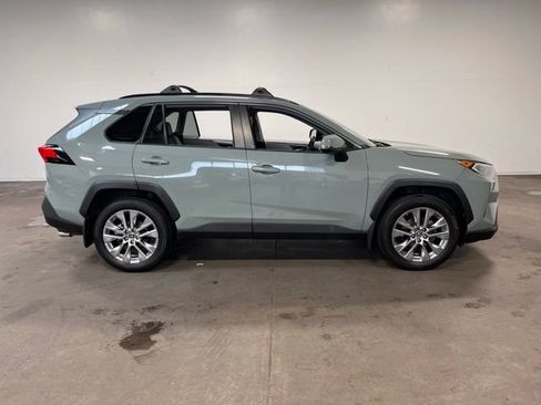 Used 2019 Toyota RAV4 XLE Premium w/ Carpet Mat Package image 2
