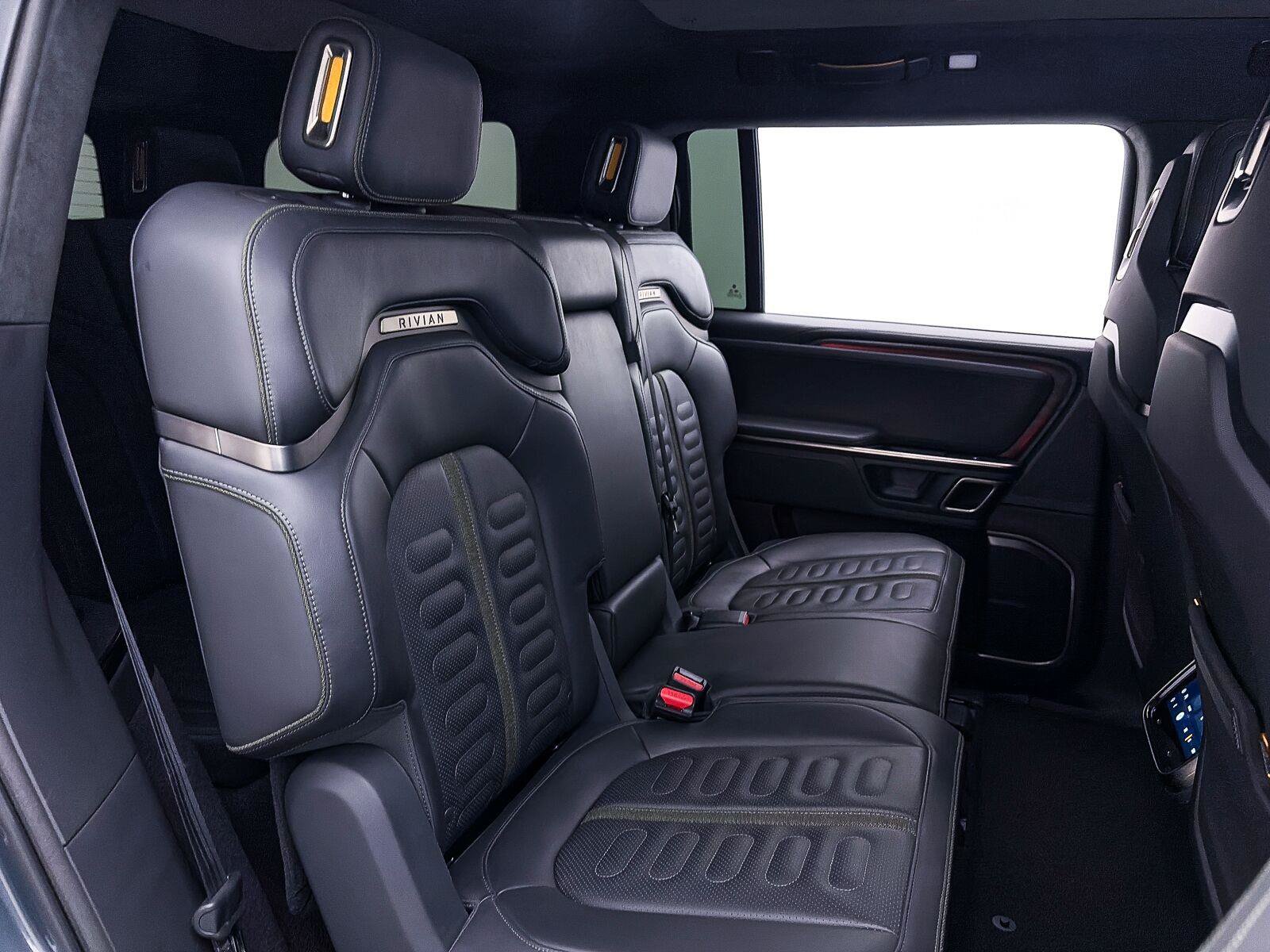 Used 2022 Rivian R1S Launch Edition Quad AWD/4WD image 37