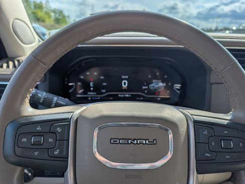 Used 2023 GMC Yukon Denali w/ Max Trailering Package AWD/4WD image 12