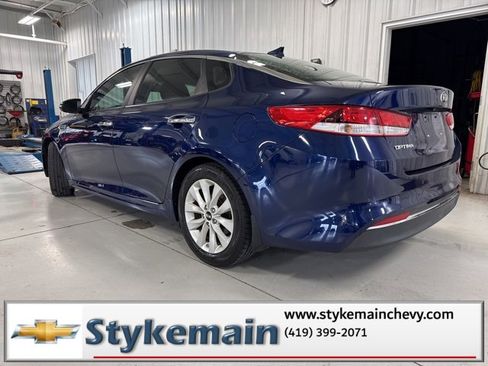 Used 2018 Kia Optima LX w/ 17" Alloy Wheels Package image 5