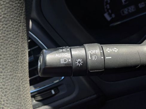 Used 2020 Honda HR-V EX image 9