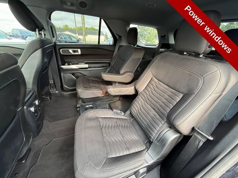 Used 2020 Ford Explorer XLT AWD/4WD image 32