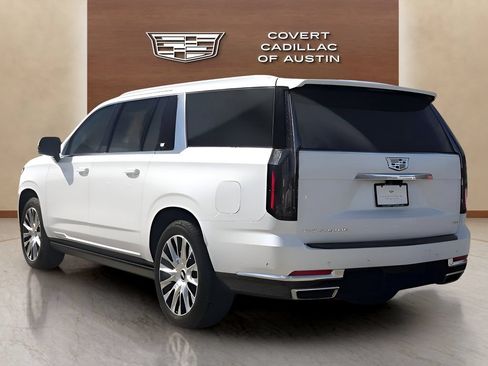 Used 2025 Cadillac Escalade ESV Premium Luxury Platinum AWD/4WD image 3
