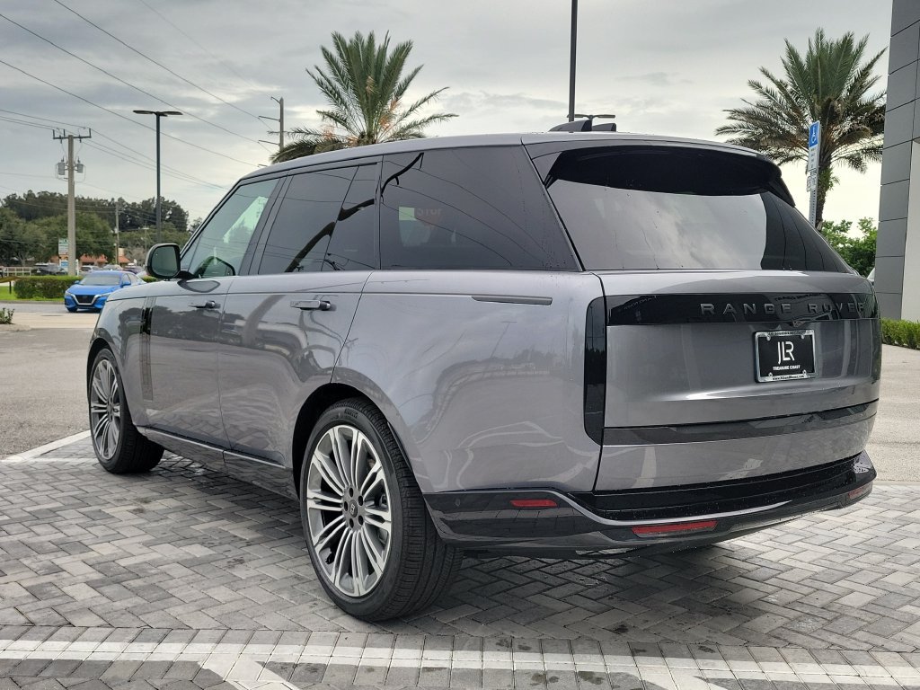 New 2027 Land Rover Range Rover SE AWD/4WD image 3