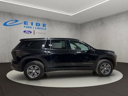 Used 2024 Chevrolet Traverse LS image 7