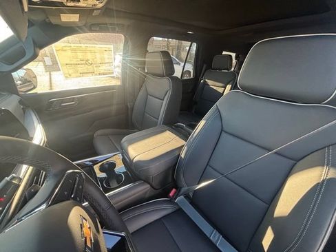 New 2026 Chevrolet Tahoe Premier w/ Sun And Tow Package AWD/4WD image 5