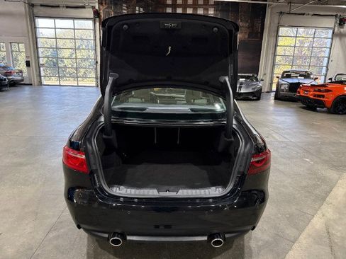 Used 2016 Jaguar XF Prestige image 15