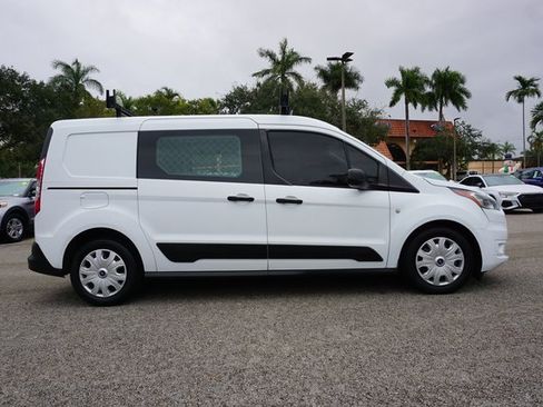 Used 2020 Ford Transit Connect XLT image 9