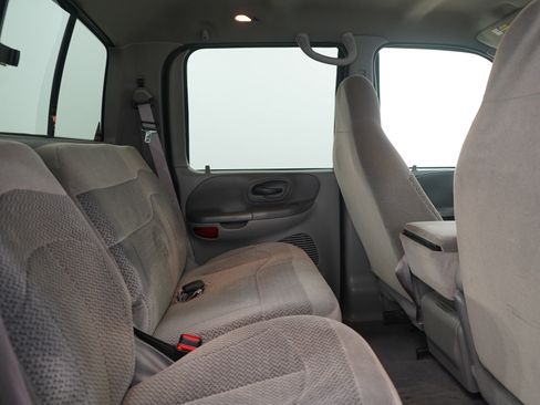 Used 2001 Ford F150 XLT image 14