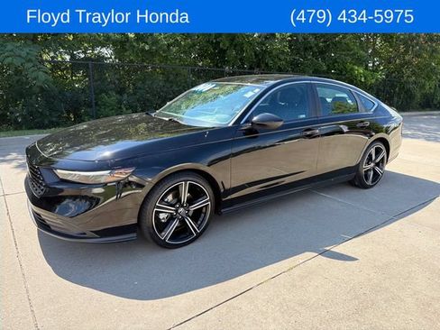 Used 2023 Honda Accord Sport image 1