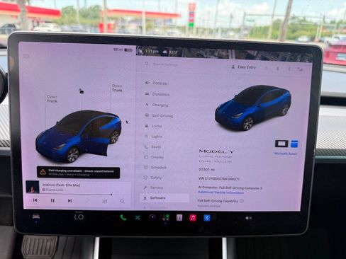 Used 2021 Tesla Model Y Long Range AWD/4WD image 9
