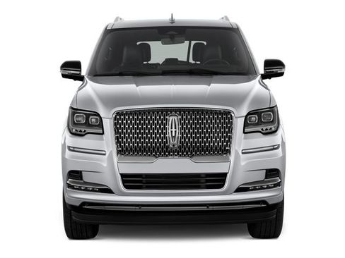Used 2025 Lincoln Navigator L Reserve AWD/4WD image 5
