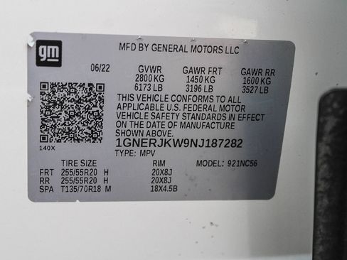 Used 2022 Chevrolet Traverse RS w/ LPO, Floor Liner Package FWD image 13