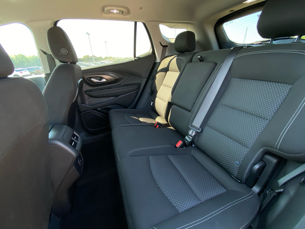 Used 2024 GMC Terrain SLE AWD/4WD image 12
