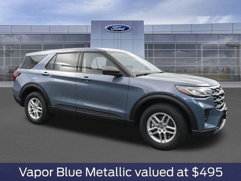 New 2026 Ford Explorer Active AWD/4WD image 3