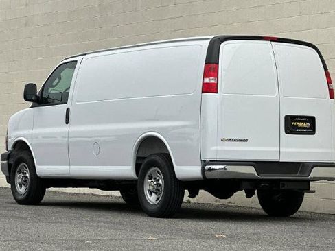 New 2026 Chevrolet Express 2500 w/ Driver Convenience Package RWD image 6