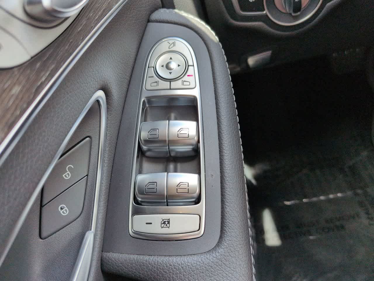 Used 2019 Mercedes-Benz C 300 Sedan image 24