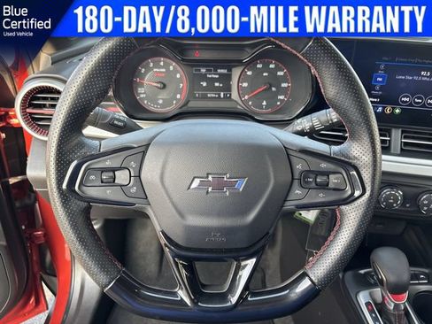 Used 2024 Chevrolet Trax RS FWD image 23