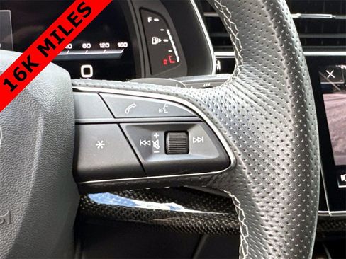 Used 2023 Audi SQ7 Premium Plus image 32