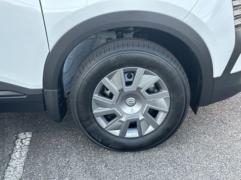 New 2026 Nissan Kicks S image 12
