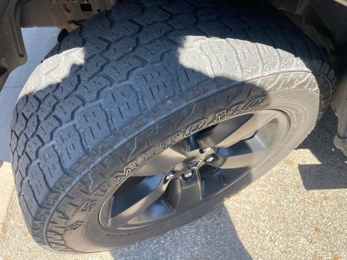 Used 2019 RAM 1500 Express w/ Express Value Package AWD/4WD image 9