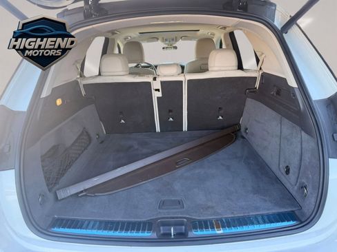 Used 2020 Mercedes-Benz GLE 350 4MATIC w/ Premium Package image 22