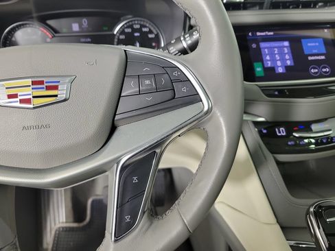 Certified 2023 Cadillac XT5 Premium Luxury FWD image 23