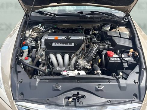 Used 2006 Honda Accord VP image 14