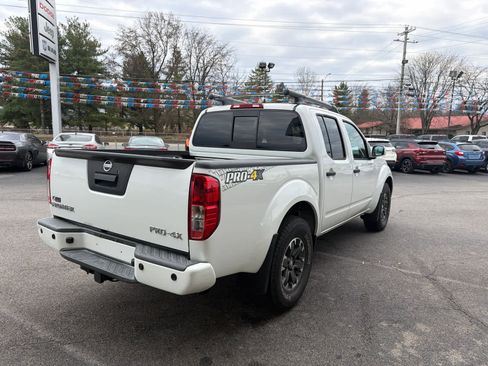 Used 2020 Nissan Frontier PRO-4X w/ Pro-4x Utility Package image 7