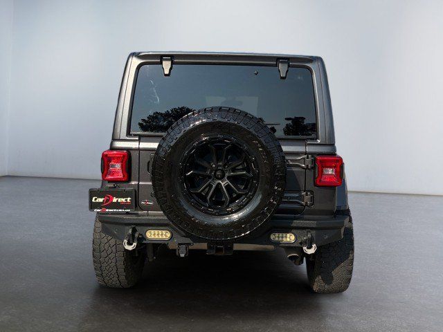 Used 2018 Jeep Wrangler Unlimited Sahara w/ Dual Top Group AWD/4WD image 15
