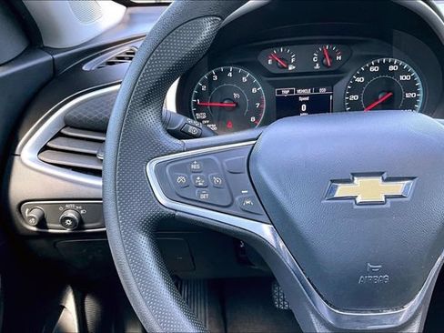 Used 2024 Chevrolet Malibu LT FWD image 11