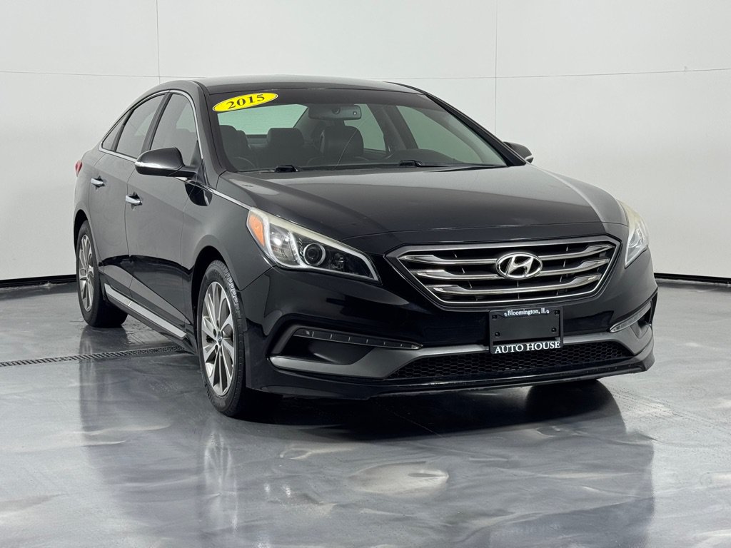 Used 2015 Hyundai Sonata Sport w/ Option Group 03 FWD image 3