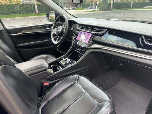 Used 2023 Jeep Grand Cherokee 4WD 4xe image 20