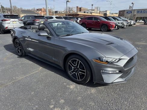 Used 2021 Ford Mustang Premium image 14