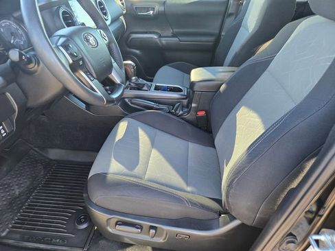 Used 2023 Toyota Tacoma TRD Off-Road w/ Black Out Package (TMS) image 18