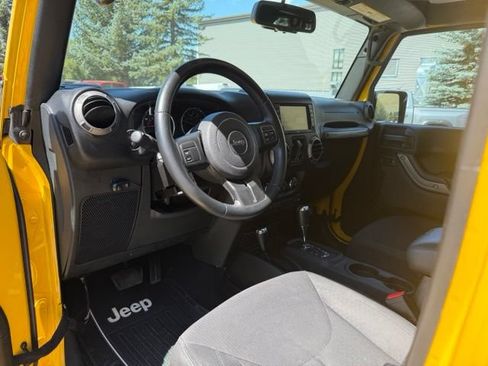 Used 2015 Jeep Wrangler Unlimited Sport w/ Quick Order Package 24S AWD/4WD image 19