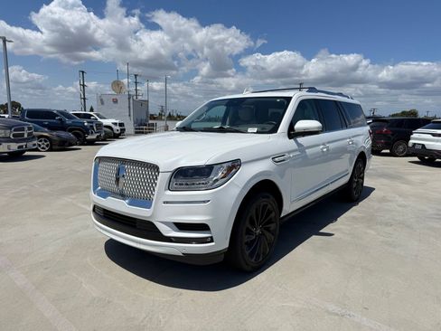 Used 2021 Lincoln Navigator L Reserve AWD/4WD image 1