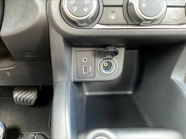 Certified 2025 Nissan Kicks Play S FWD image 18