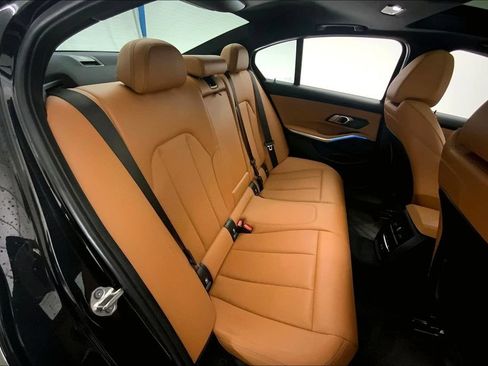 Used 2022 BMW 330e xDrive w/ Premium Package AWD/4WD image 15