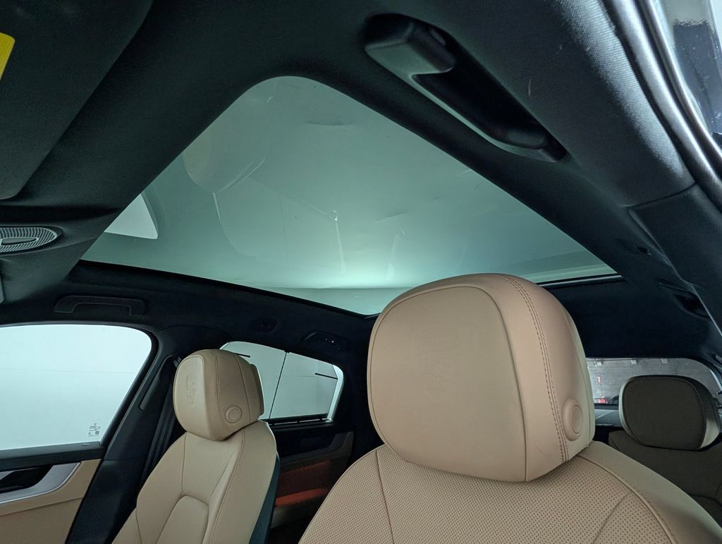 New 2026 Porsche Cayenne Coupe AWD/4WD image 28
