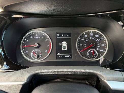 Used 2022 Kia K5 LX image 24