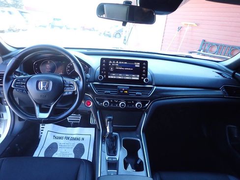Used 2020 Honda Accord Sport image 10