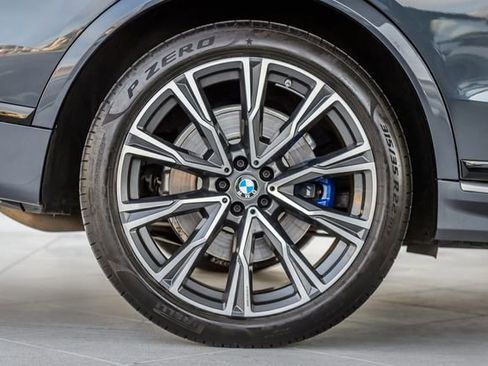 Used 2022 BMW X7 xDrive40i w/ M Sport Package image 16