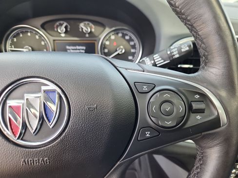 Used 2020 Buick Enclave Premium w/ Sun and Sites Package image 20